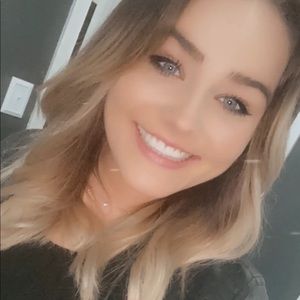 Meet your Posher, Tiffany